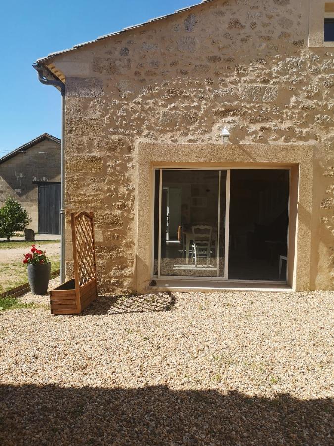 Longere Du Chateau Vieux Mougnac Petit-Palais-et-Cornemps Экстерьер фото